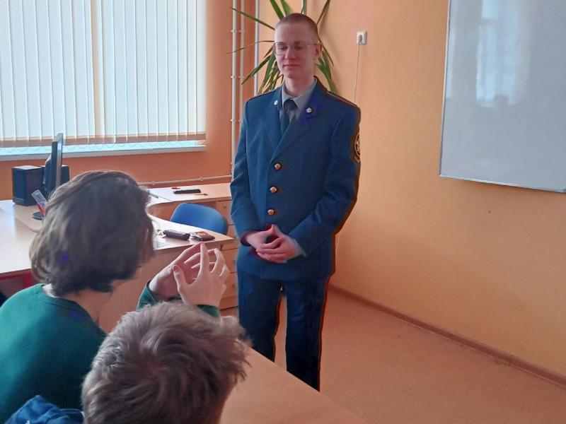Нашу школу посетил Курсант Рязанской Академии ФСИН России Сергей Дубовиков.